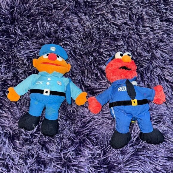 SESAME STREET PLUSH POSABLE ELMO & ERNIE - Picture 1 of 8